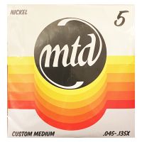 Thumbnail van MTD STR5CM-N Nickelplated  5-String Tapered Custom Medium 045 .065 .085.105 .135X